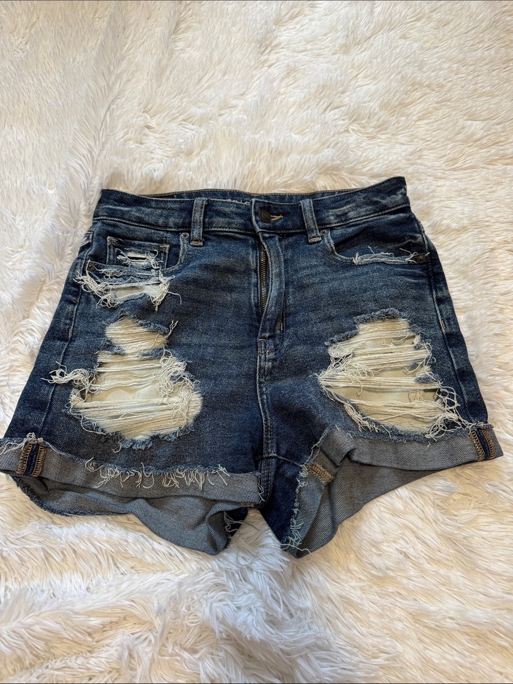 American Eagle Distressed Mom Short Size 4